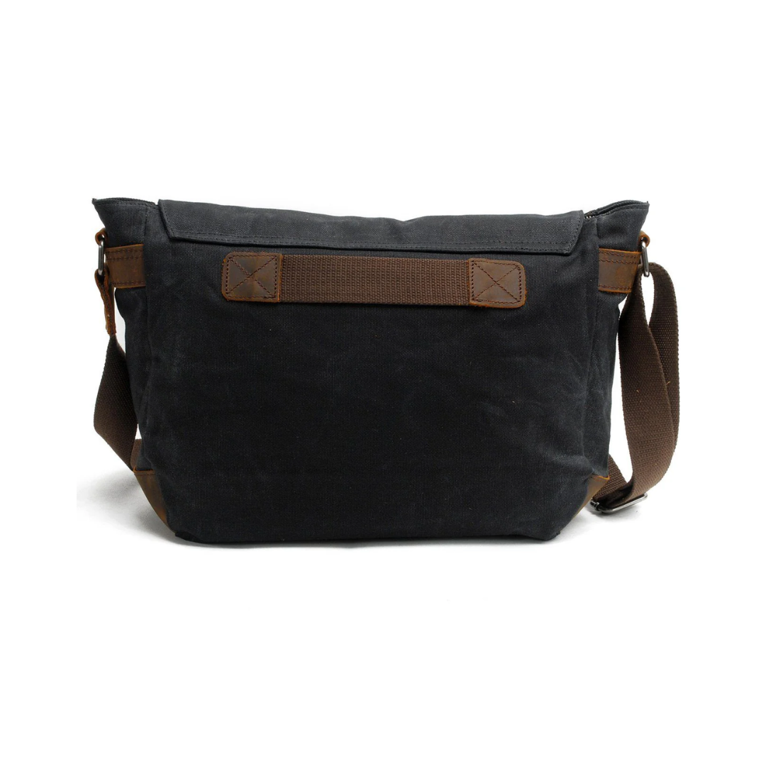 Drake Waxed Canvas Messenger