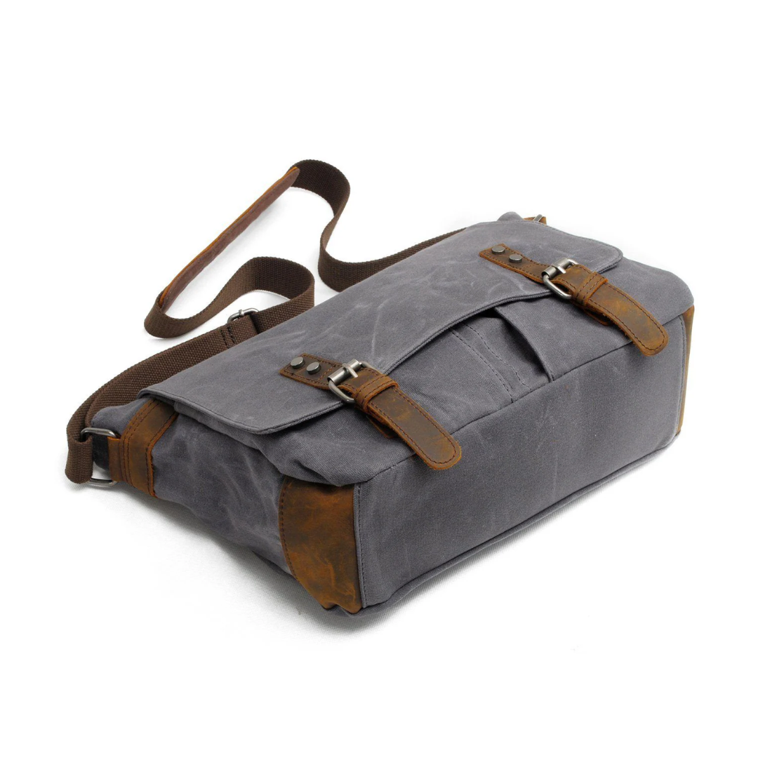 Drake Waxed Canvas Messenger